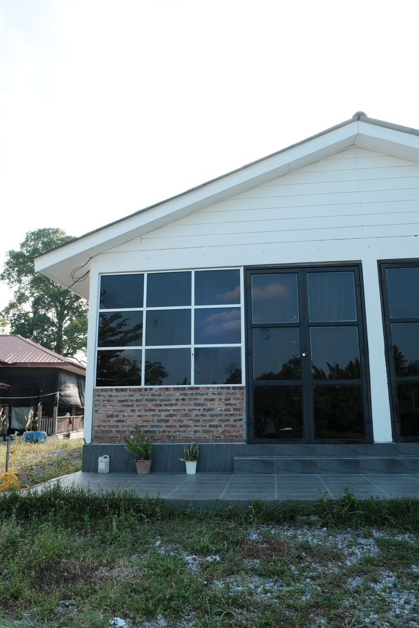 Riverside Guesthouse